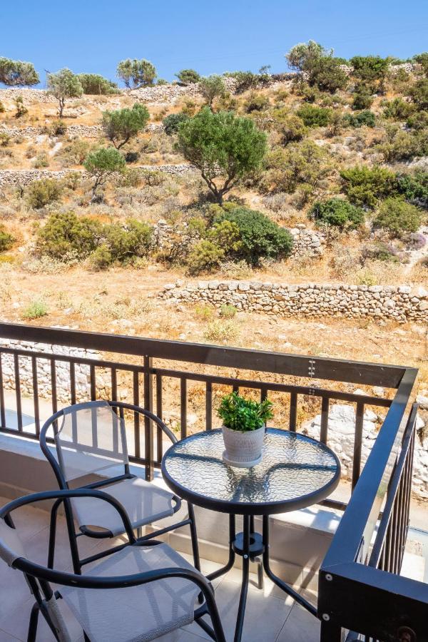 Harbor View Apartment Karpathos Bagian luar foto